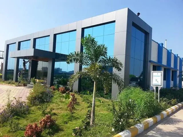 3000 to 1 Lac Sqft Factories