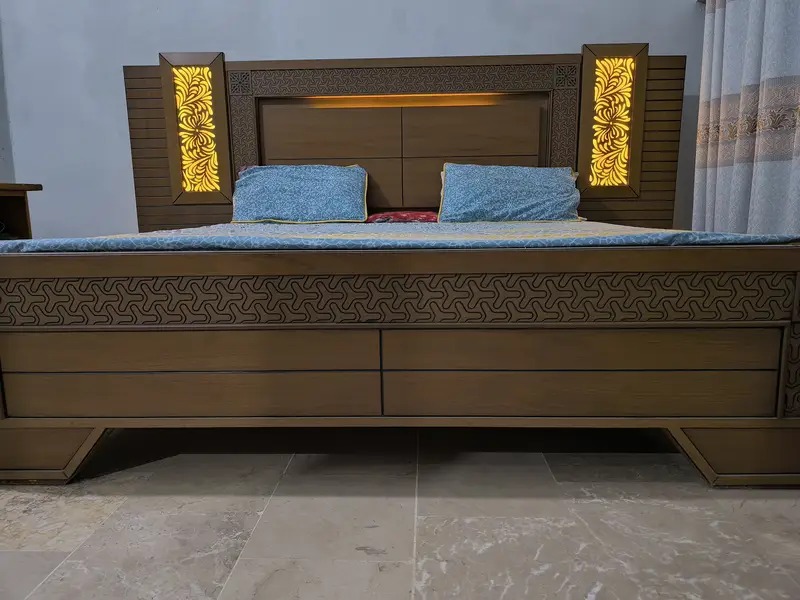 Fancy Bed Set King Sized