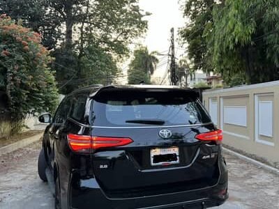Toyota Fortuner GRS