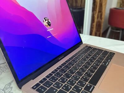 Apple MacBook Air 13 - Inch