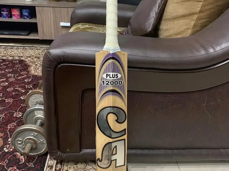 CA Plus 12000 Cricket Bat