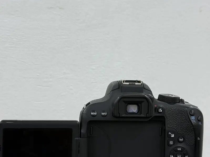 Canon EOS 800D DSLR Camera