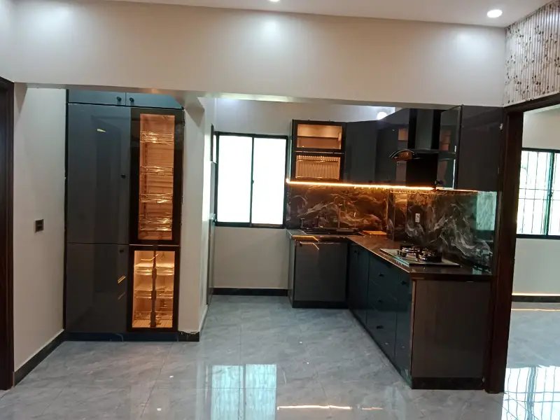 Fully Renovated 3 - Bedroom