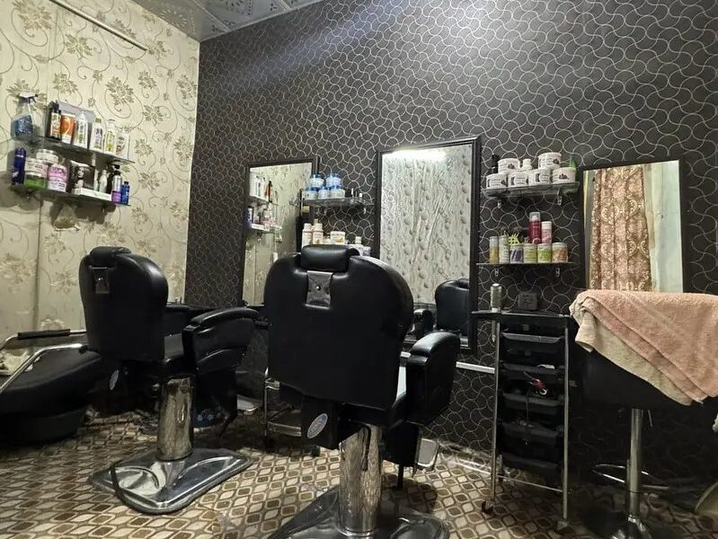 Ladies Beauty Lounge Running