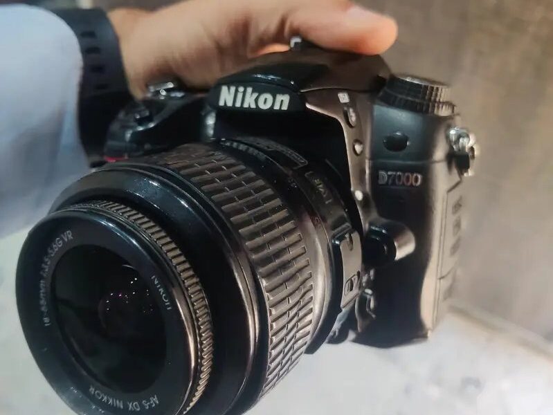 Nikon D7000 Dslr Camera Body