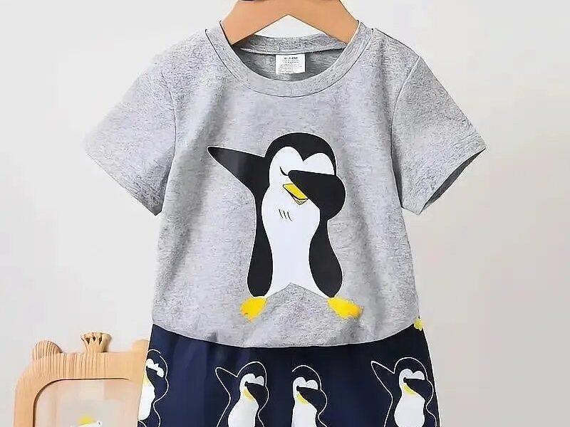 Product Name: Penguin Print