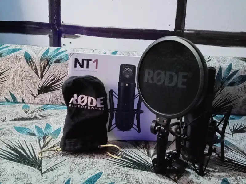 Road Mic NT1