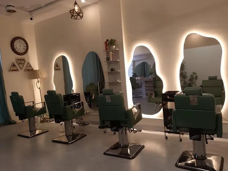 Running Beauty Lounge for