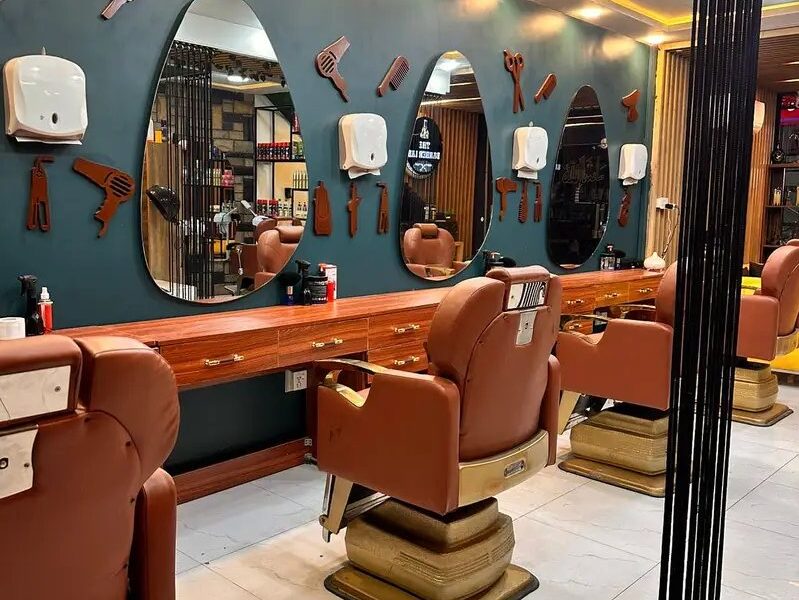 Running Gents Salon for Sale