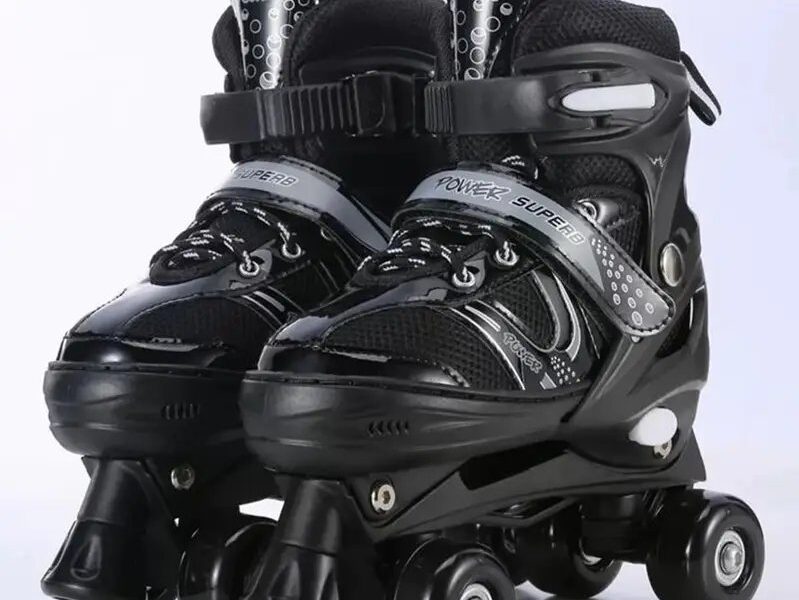 Skates Shoes - 4 Wheels