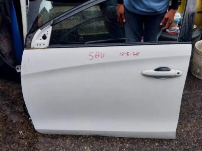 Yaris Doors - Bonnat -